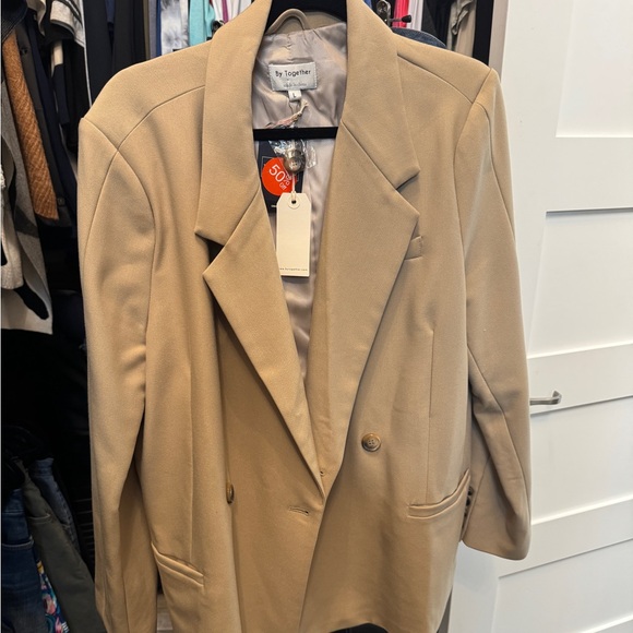 Oversized Boyfriend Blazer - Picture 4 of 5